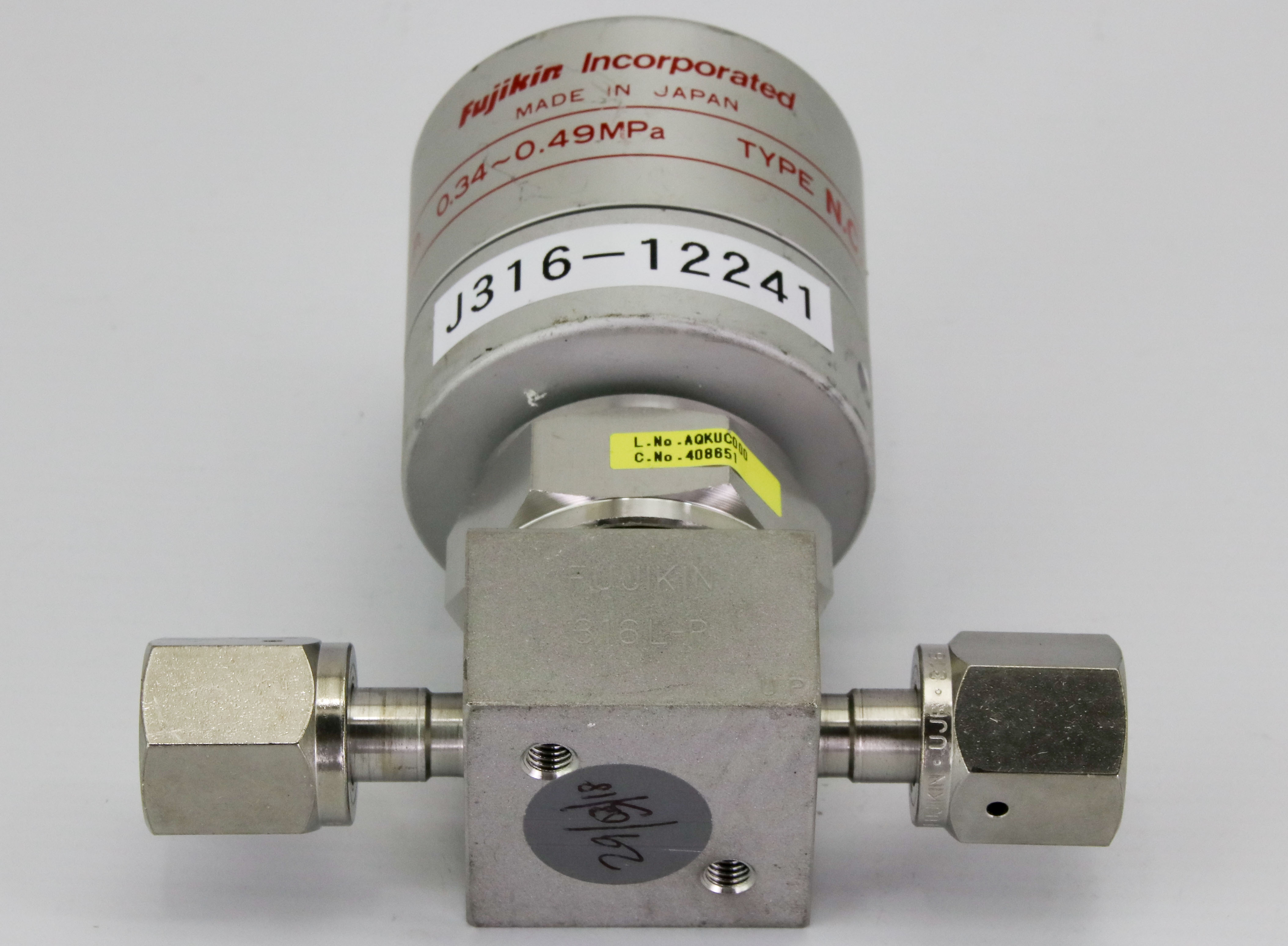 バイイー 12241 FUJIKIN ISOLATION VALVE, TYPE N.C., O.P. 0.34~0.49MPA 408651